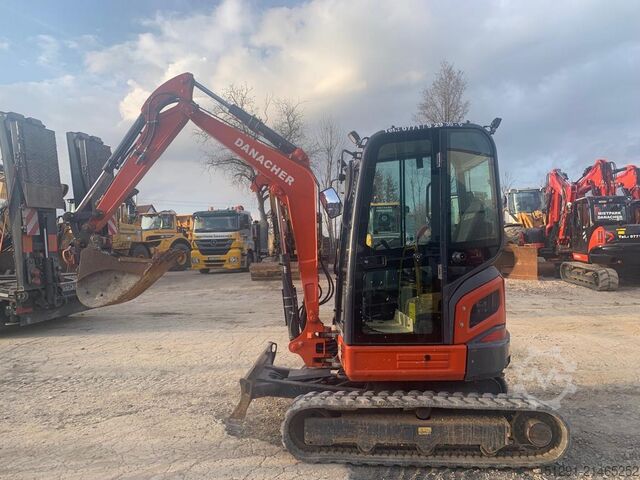 MINI EXCAVATOR XCMG XE27E