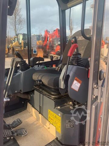 MINI EXCAVATOR XCMG XE27E