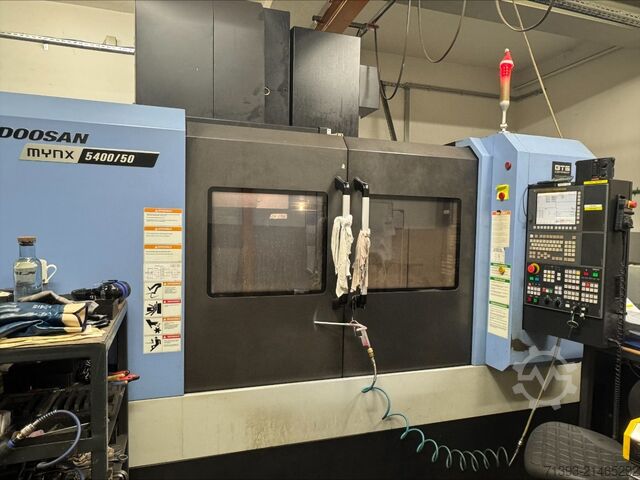 Vertikales Bearbeitungszentrum DOOSAN MYNX 5400/50