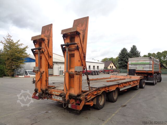Lowbed Müller-Mitteltal 4-Achs Tieflade-Anhänger T40