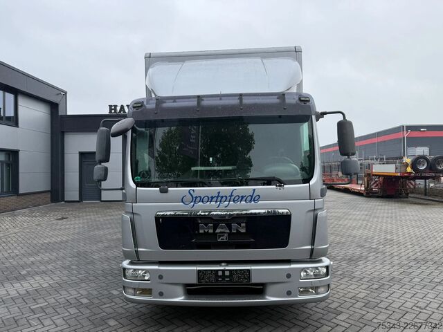 Horse transportation MAN | Horse Truck | Year: 2011 | KM: 312.257 | 5 Ho...