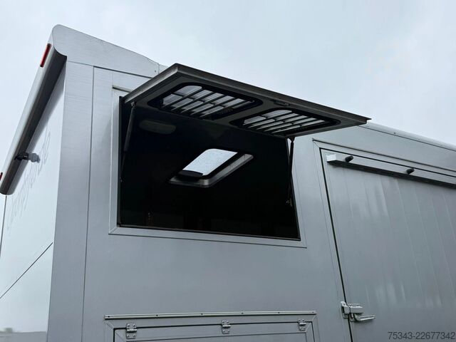 Horse transportation MAN | Horse Truck | Year: 2011 | KM: 312.257 | 5 Ho...