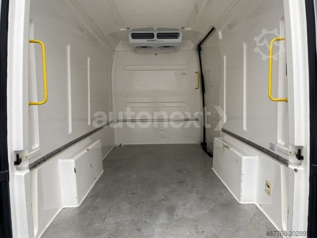 Kühltransporter VOLKSWAGEN Crafter 35 *Frischdienst Konvekta* AHK 3,0t (238