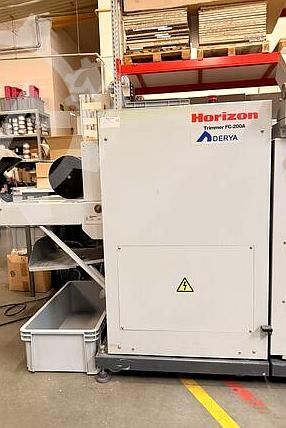 Broschürenfertigungsstraße Horizon SPF-200A