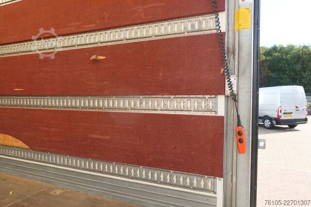 Koffer MAN TGL 12.250 Bakwagen + Laadklep DHollandia 2000 kg