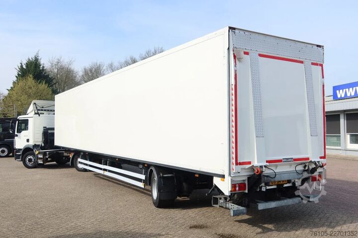 Standard-SZM MAN TGM 15.290 Trekker + Heiwo city trailer geïsole...