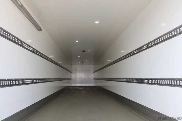 Standard-SZM MAN TGM 15.290 Trekker + Heiwo city trailer geïsole...
