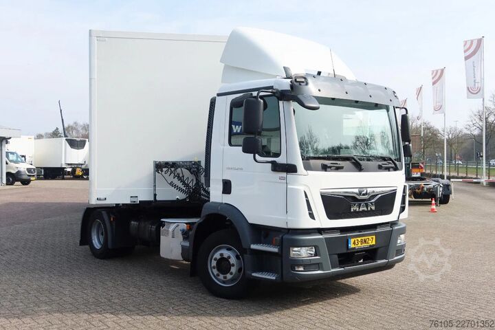 Standard-SZM MAN TGM 15.290 Trekker + Heiwo city trailer geïsole...