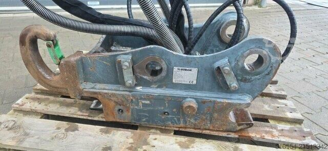 Wheel excavator Liebherr 918 Oilquick Quick coupler OQ65 Schnellwechsler