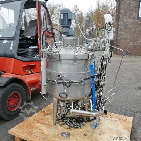 300 liter heatable/coolable pressure vessel made of V4A with disc agitator 9771
