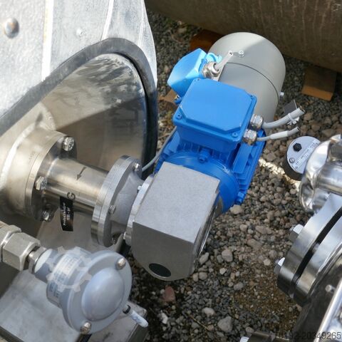 885 Liter heat-/coolable pressure vessel, Aisi 316 with magnetic agitator and load cells MAVAG Verfahrenstechnik AG 9678