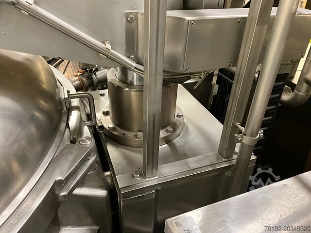 2911 Liter heiz-/kühlbarer Becomix Prozesskessel aus V4A mit Ankerrührwerk Becomix 9588