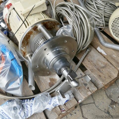 2900 liter heat-/coolable pressure vessel, Aisi 316 with propeller agitiator Waldner 9586