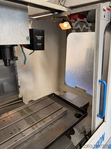 VERTICAL MACHINING CENTER Micron Haas VCE 500