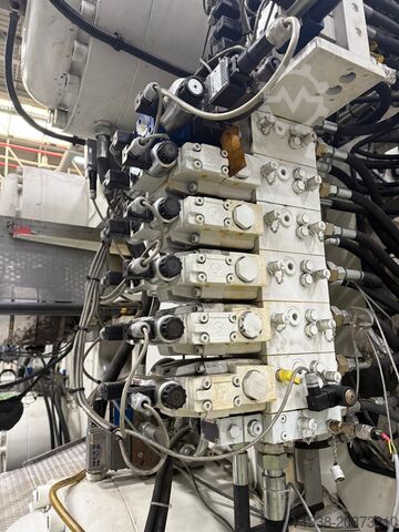 Spritzgießmaschine ENGEL DUO 11050/2300