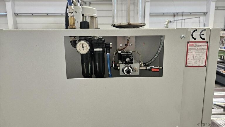 2013 Behringer VMS 400 A Behringer VMS 400 A