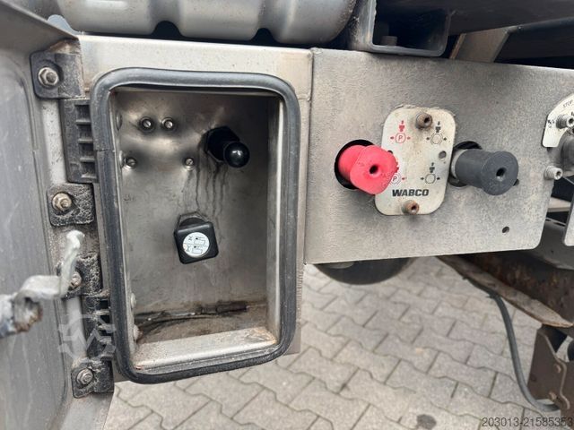 Auflieger-Wechselfahrgestell WEB-TRAILER LPRS24 Wechsel Containerchassis Ausziehbar