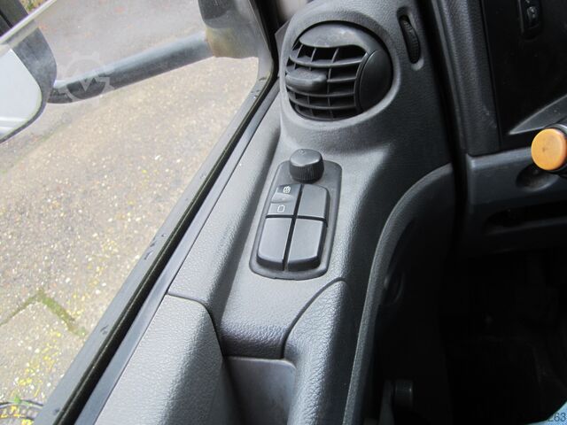 LKW mit Kofferaufbau Mercedes-Benz 816 Atego Koffer mit Ladebordwand