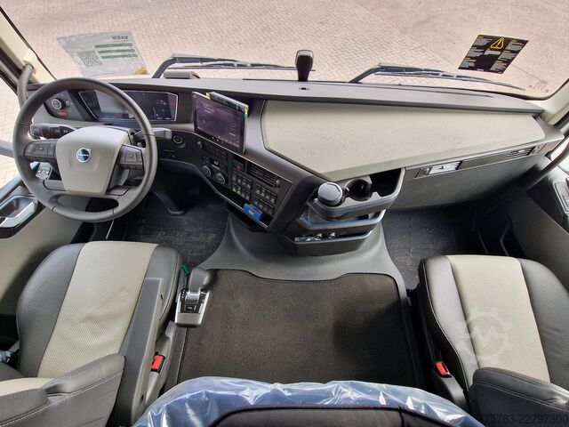 Standard-SZM Volvo FH 13.500 Globetrotter XL Aero 4x2 - New - Full...