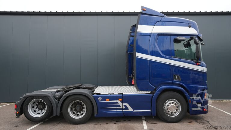 Standard-SZM Scania R 520 V8 6x2 tractor unit retarder