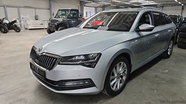 Minibus SKODA Superb Combi Style DSG Business Amundsen Kamera