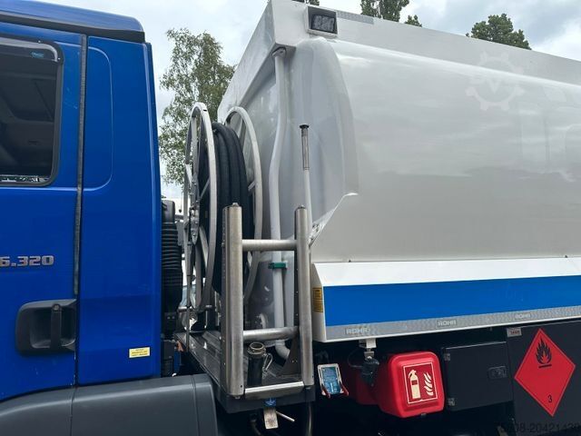 LKW mit Tankaufbau MAN TGM 26.320 Rohr 21.000L Oben/unten Funk Lenk
