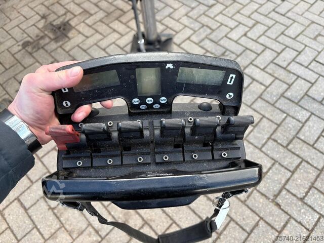 Kranwagen Volvo FM 370 EEV 6X2 + HIAB 244 EP-3 HIPRO + WASH/VAC...