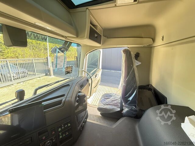 Kipper Volvo FMX 500 FMX13 500 8X4 13L Eckige Mulde Kipper