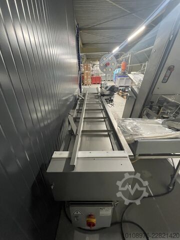 Brot-Schneidemaschine mit Verpackungsmaschine Hoba en AVT b.v. 