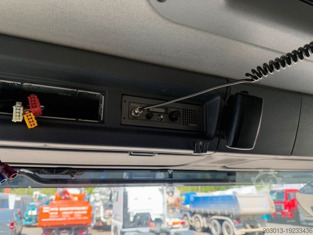 Tipper truck SCANIA P 450 6x4 Dreiseitenkipper DAUTEL