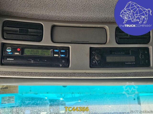 Road sweeper Mercedes-Benz Axor 1828