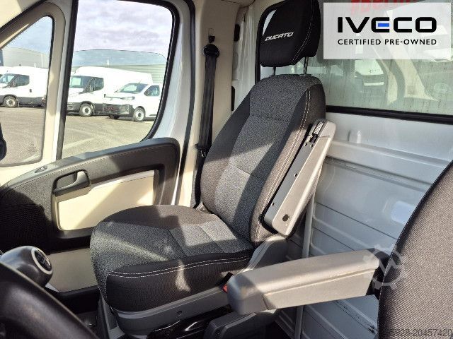 Transporter mit Koffer Fiat Ducato 150 2.3 Koffer / Portaltüren