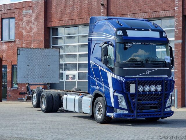 Chassis with cab Volvo FH 13.460 Globetrotter XL 6x2 - Chassis with lo...