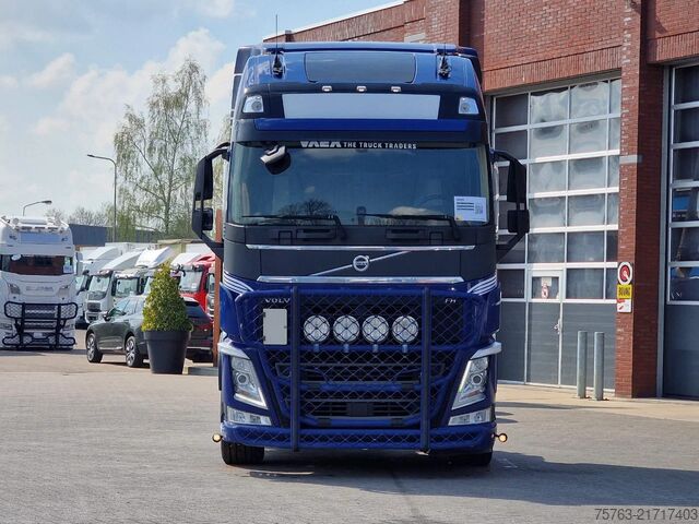 Chassis with cab Volvo FH 13.460 Globetrotter XL 6x2 - Chassis with lo...