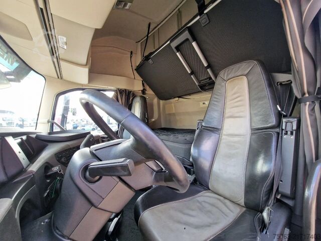 Chassis with cab Volvo FH 13.460 Globetrotter XL 6x2 - Chassis with lo...