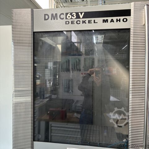 Vertical machining center Deckel Maho DMC 63V