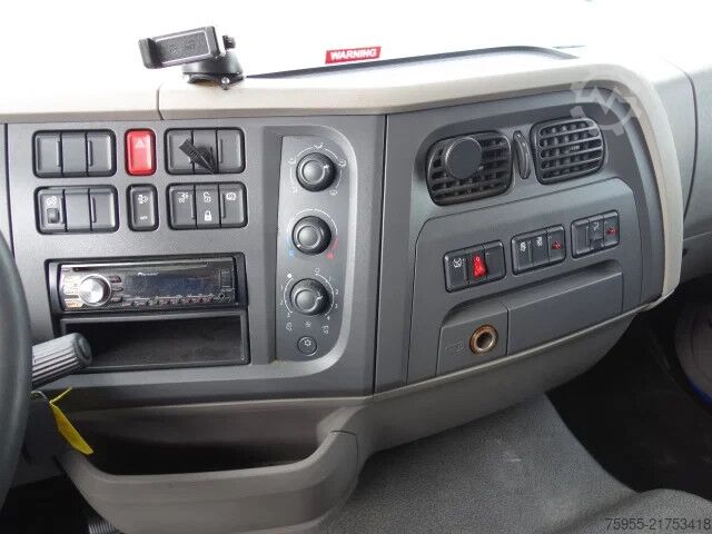 Car carrier van DAF LF 210 oprijlaadbak,airco