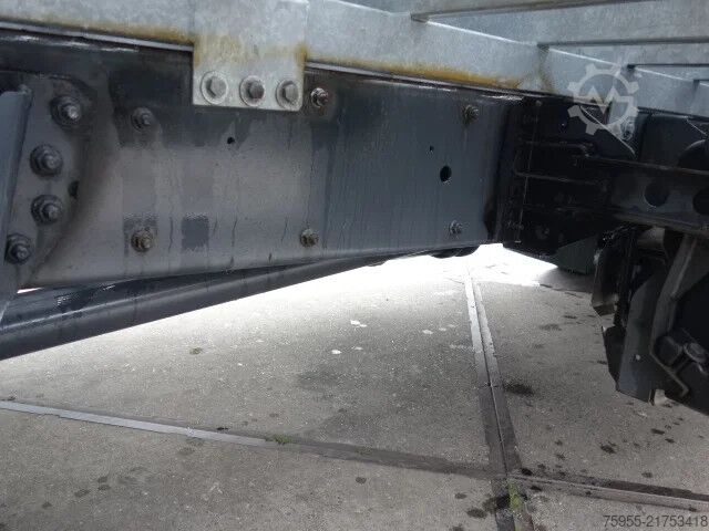 Car carrier van DAF LF 210 oprijlaadbak,airco