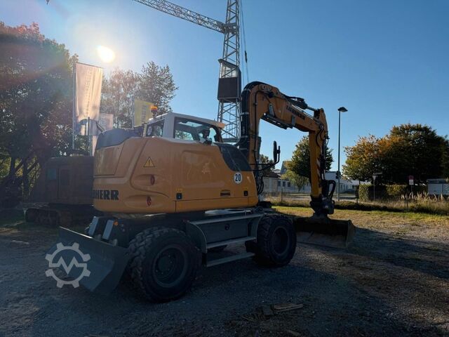 Mobilbagger LIEBHERR A912 Compact