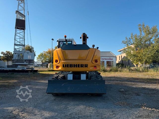 Mobilbagger LIEBHERR A912 Compact