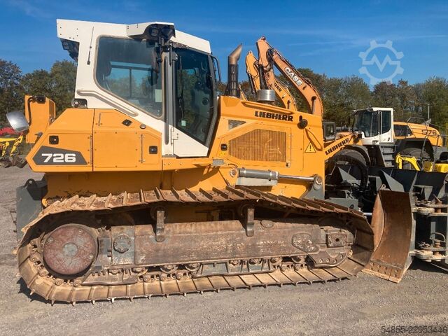 Straßenwalze LIEBHERR PR726