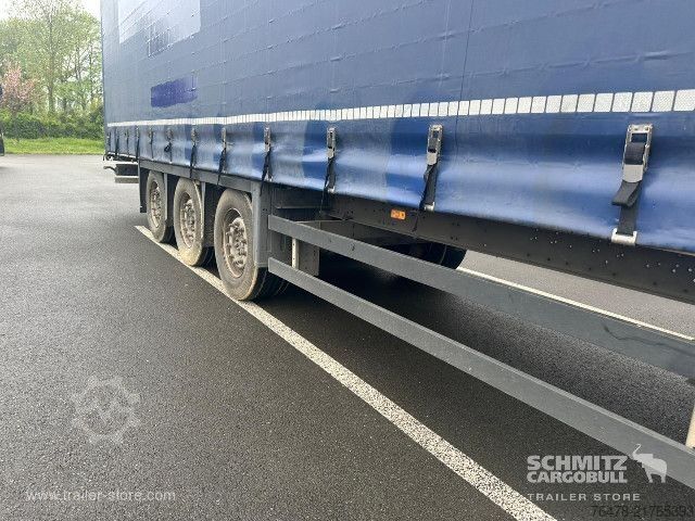 Auflieger mit Pritsche & Plane Schmitz Cargobull Curtainsider Mega