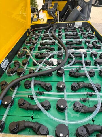 Vierwege-Gabelstapler Combilift C2500 EST /Only 1451 hours/ Battery 81%