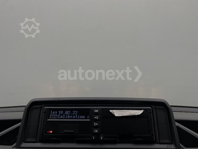 Box van VW Crafter 55 *Ladebordwand* 1.Hand+Kamera (1784)