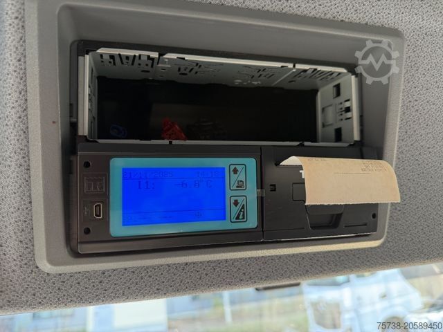 Refrigerator body van MERCEDES-BENZ Atego 818 L Kühlkoffer+LBW/Klima/ThermoKing