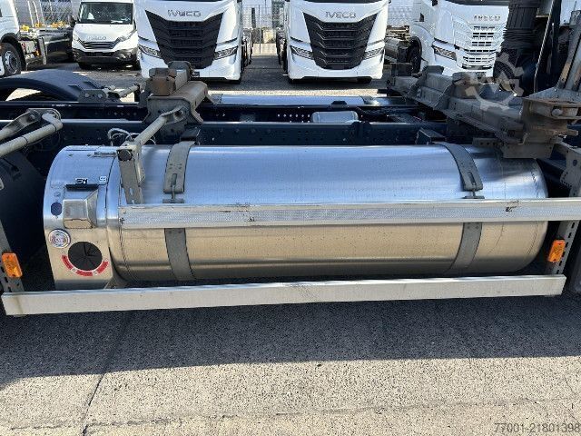 Swap body truck IVECO AS260S46Y/FS CM 2LNG / 7,15 - 7,45 BDF