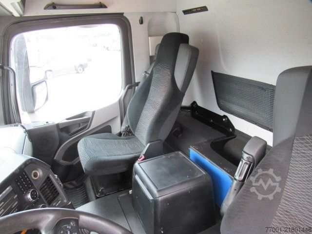 Standard tractor unit Mercedes-Benz 1840 Antos / ClassicSpace