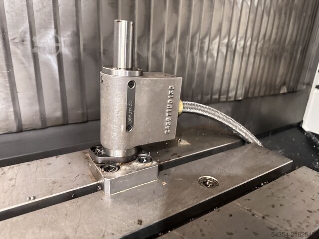 Vertical machining center Mazak VTC-800/30SR