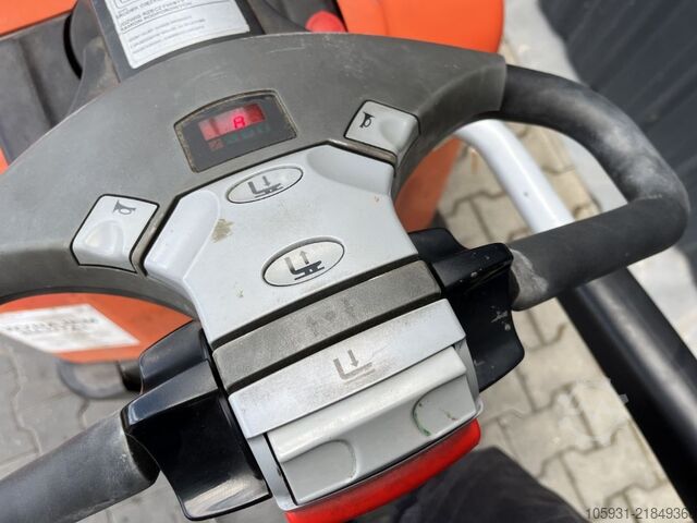 Stand-on stacker BT SPE160L
