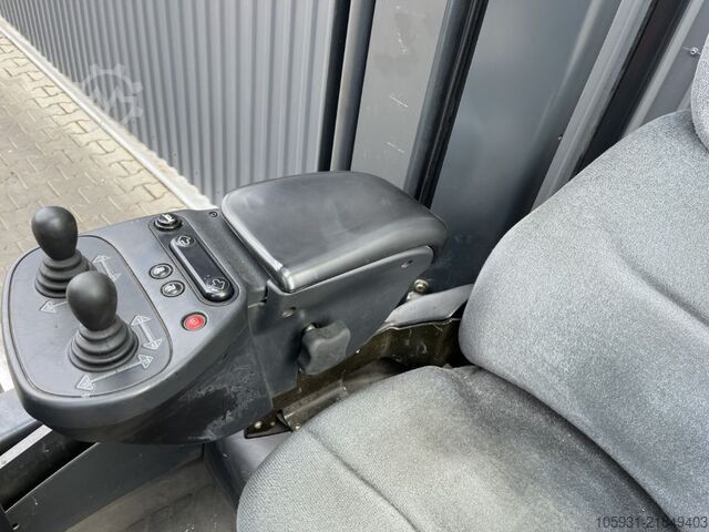 Reach Truck Linde R14X-03
